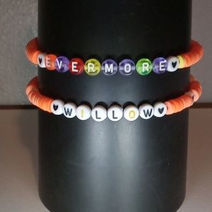 2 preppy taylor swift evermore bracelets! 💗